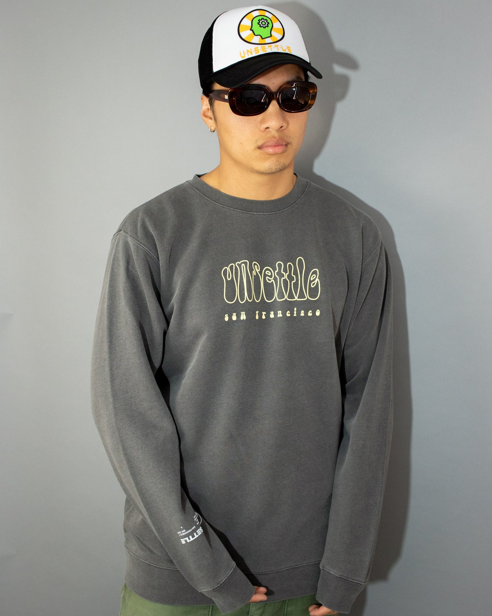 Wavy Logo Sweater | Smoke